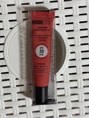 NEW✅NUDESTIX nudescreen blush tint peaches n’ sol